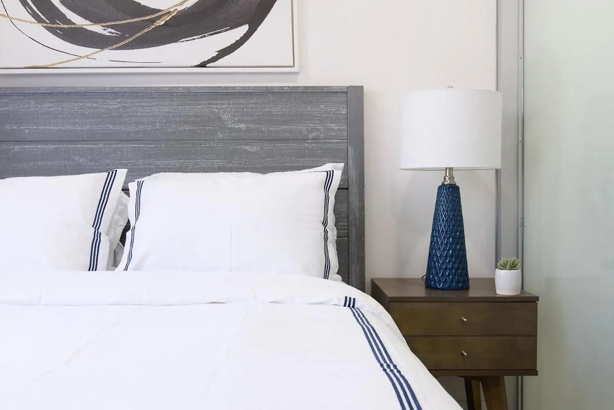 Апартаменты 75-2C Furnished 1Br W&D Elev Wd Central Park Нью-Йорк